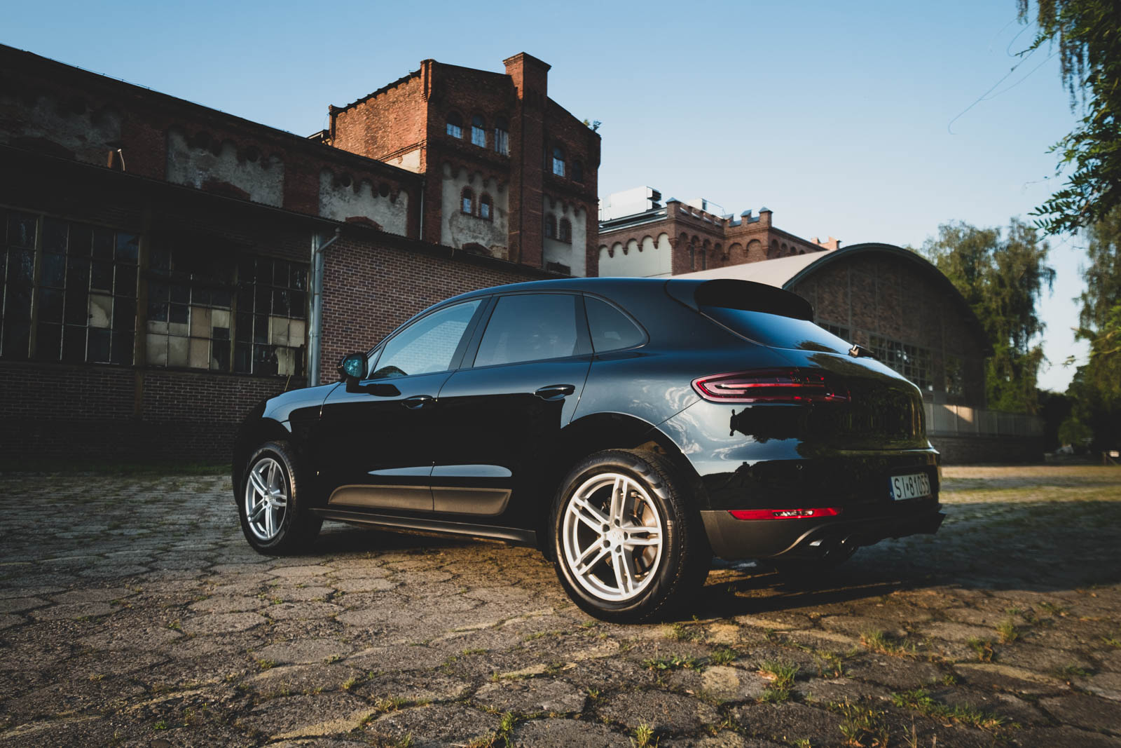 Wypożycz Porsche Macan 2022 – prestiż i funkcjonalność w jednym